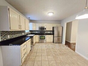 243 Ash Grove Dr in Nashville, TN - Building Photo - Building Photo