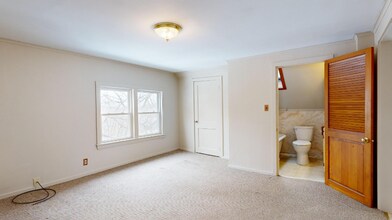26 5th St-Unit -3 in Auburn, ME - Building Photo - Building Photo