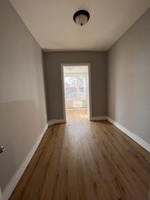 14 Stegman St, Unit 2 in Jersey City, NJ - Building Photo - Building Photo