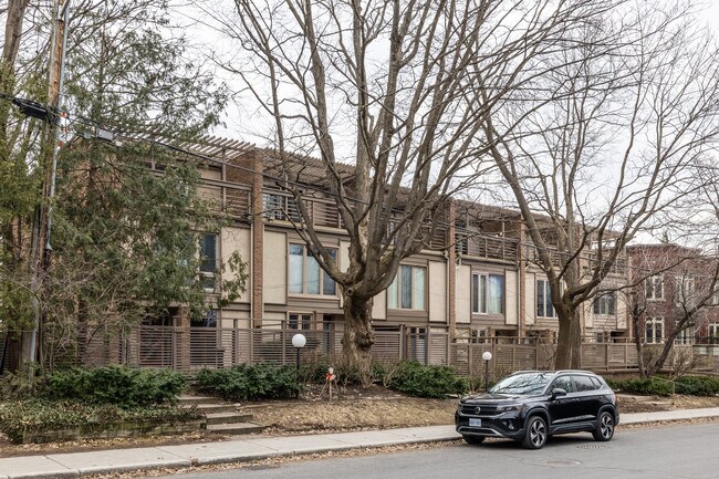 166 Dufferin Rd in Ottawa, ON - Building Photo - Building Photo