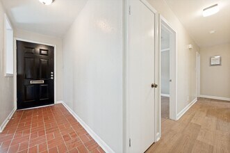 1717 Hillcrest Dr in Irving, TX - Building Photo - Building Photo