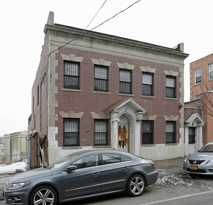 277 Van Duzer St in Staten Island, NY - Building Photo