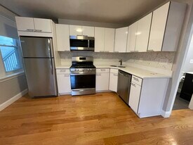 110 Berkshire St, Unit 1B in Cambridge, MA - Building Photo