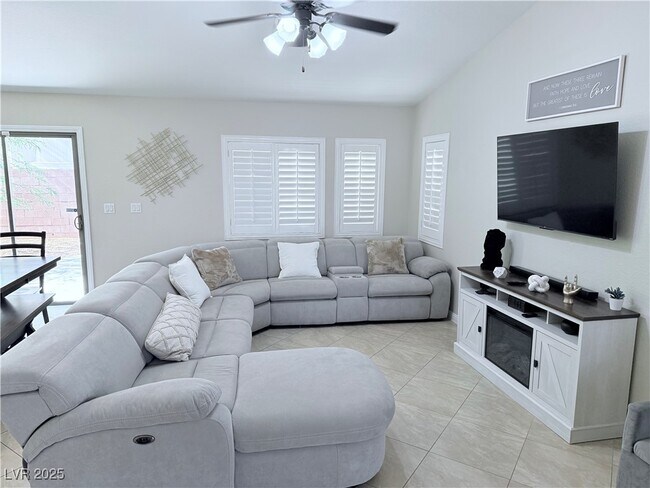 5917 Pearlie May Ct in North Las Vegas, NV - Building Photo - Building Photo