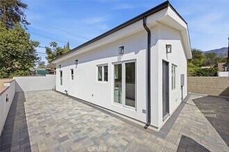 1431 Montgomery Ave in Glendale, CA - Building Photo - Building Photo