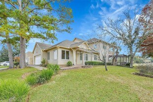 28 Waters Edge St in Montgomery, TX - Building Photo