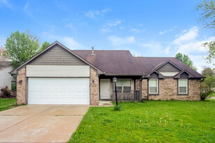 5631 Nodlehs Ct in Indianapolis, IN - Building Photo