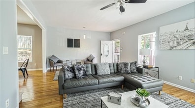 339 Henry Aaron Ave SW in Atlanta, GA - Foto de edificio - Building Photo