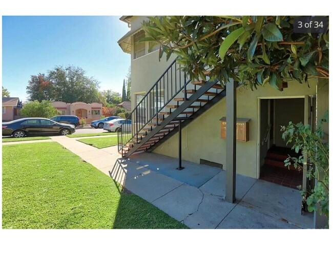 1327 Las Flores Dr in Los Angeles, CA - Building Photo - Building Photo
