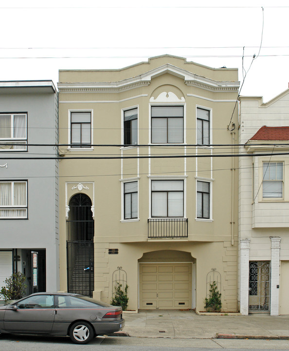 2745-2747 Greenwich St in San Francisco, CA - Building Photo