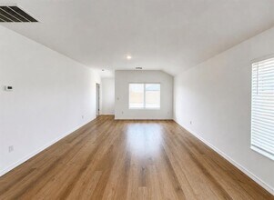 12857 Torretta Wy in Yukon, OK - Building Photo - Building Photo
