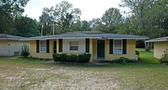 5900 Memorial Blue Star Hwy in Chattahoochee, FL - Building Photo