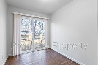 7306 Elm Ave in Raytown, MO - Building Photo - Building Photo