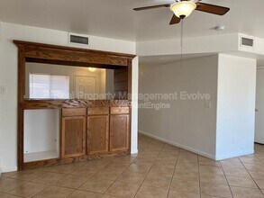 10621 W Poinsettia Dr in Avondale, AZ - Building Photo - Building Photo
