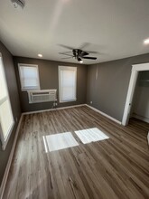 543 Mill St in Council Bluffs, IA - Building Photo - Interior Photo