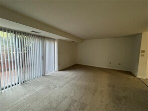 199 Beacon St, Unit 5 in Somerville, MA - Foto de edificio - Building Photo