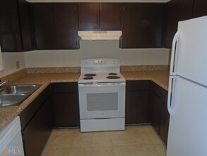 1337 Sweet Pine Dr in Norcross, GA - Building Photo - Building Photo