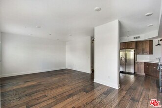 2974 Ripple Pl in Los Angeles, CA - Building Photo - Building Photo