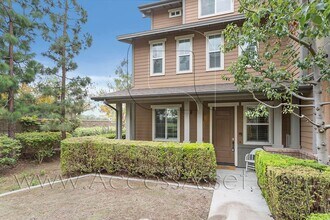 361 Flyers Ln in Tustin, CA - Building Photo - Building Photo