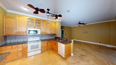 1801 NW 49th Ave in Coconut Creek, FL - Building Photo - Building Photo