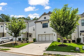 1813 Westfall Lndg in Auburn, GA - Building Photo - Building Photo