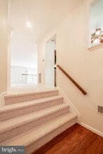 7711 Shootingstar Dr in West Springfield, VA - Building Photo - Building Photo