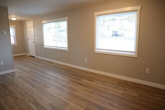 1500 W St-Unit -1504 in Vancouver, WA - Building Photo - Building Photo