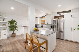 1155 Carpenter Ave NW in Grand Rapids, MI - Foto de edificio - Building Photo