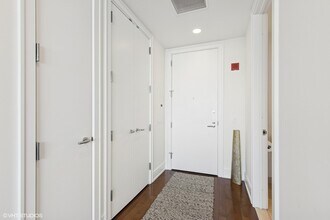 401 N Wabash Ave, Unit 59B in Chicago, IL - Building Photo - Building Photo