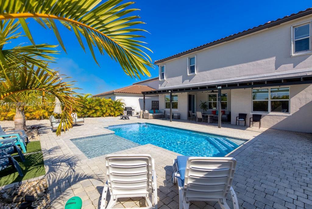 8175 NW Greenbank Cir in Port St. Lucie, FL - Building Photo