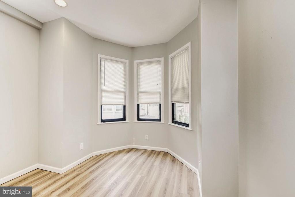 2343 N College Ave in Philadelphia, PA - Building Photo