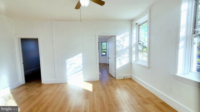 1038 Brunswick Ave in Trenton, NJ - Building Photo - Building Photo