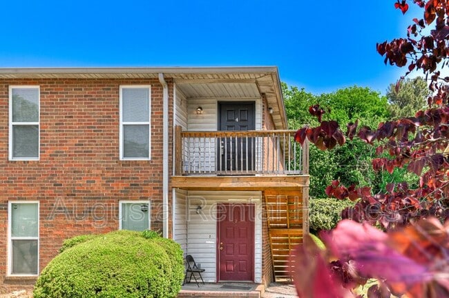 property at 3043 Old Powderhouse Rd