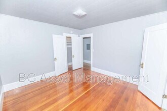 3940 Whittle Ave in Oakland, CA - Building Photo - Building Photo