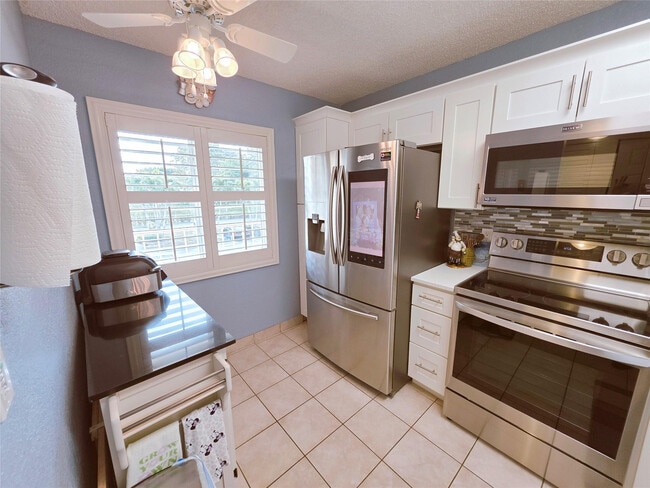 7145 Huntington Ln in Delray Beach, FL - Building Photo - Building Photo