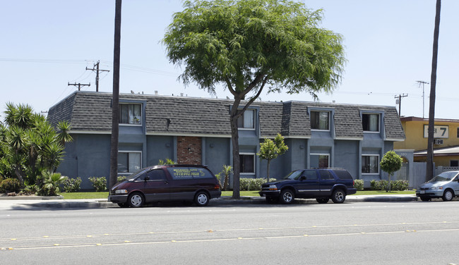 810 S Anaheim Blvd in Anaheim, CA - Building Photo - Building Photo