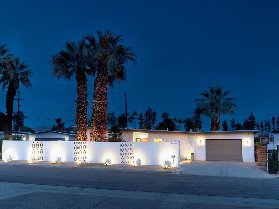 43780 Joshua Rd in Palm Desert, CA - Building Photo