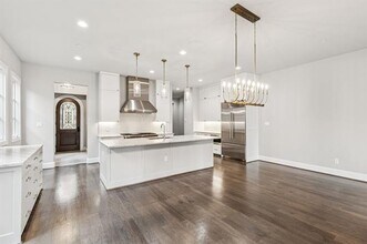 8 Comillas Dr in Westlake, TX - Building Photo - Building Photo