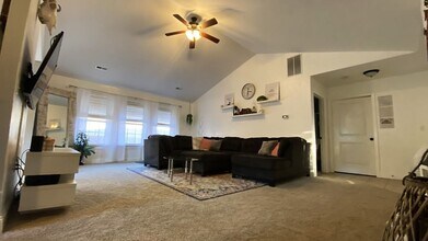 123 Sycamore Dr in St. Robert, MO - Building Photo - Building Photo