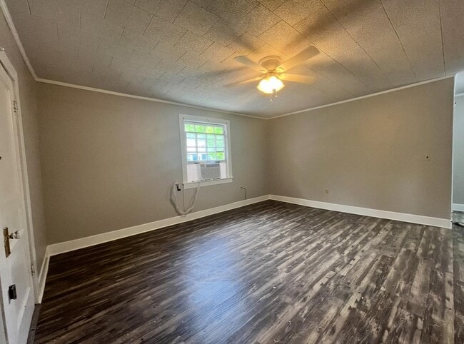 212 Westwood Dr, Unit #5 in McMinnville, TN - Building Photo - Building Photo