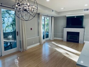 182 Gay St, Unit 301 in Philadelphia, PA - Building Photo - Building Photo