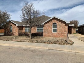 3116 111th St in Lubbock, TX - Building Photo