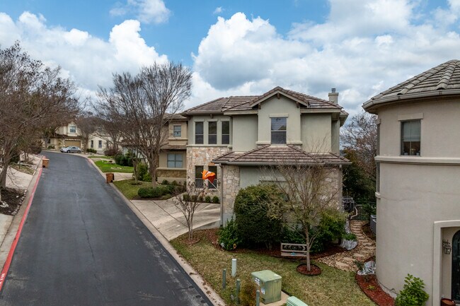 Davenport Rim Condos