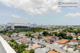 1760 NW 7th St in Miami, FL - Building Photo - Building Photo