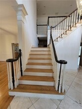 2811 Hawthorne Dr NE in Atlanta, GA - Building Photo - Building Photo