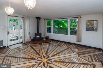 59 S Franklin St in Lambertville, NJ - Building Photo - Building Photo