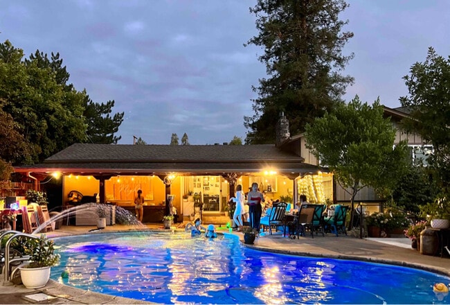 5001 Whitney Ave in Carmichael, CA - Building Photo - Building Photo