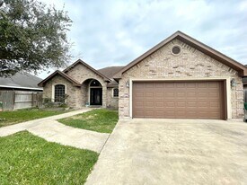 3402 Robin in Pharr, TX - Building Photo