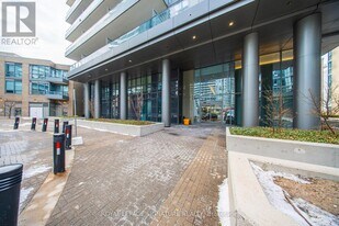 50 Forest Manor Rd in Toronto, ON - Building Photo