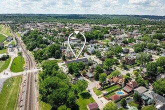 River Grove Apartments in New Albany, IN - Foto de edificio - Building Photo